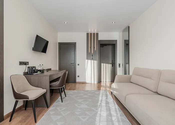 Villa Elena Spa & ResortГотель